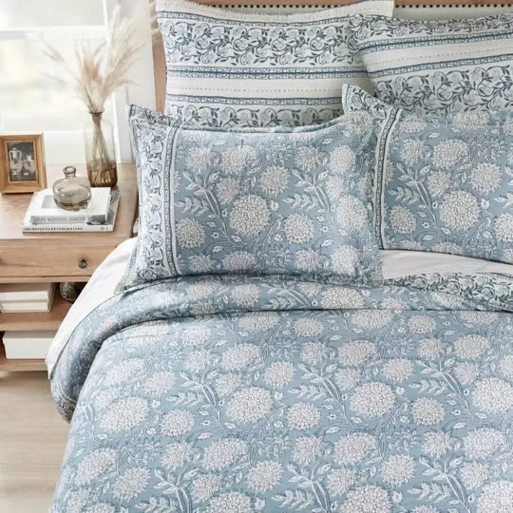 3 Pieces King/Cal-King Comforter Set Levtex Home NEW